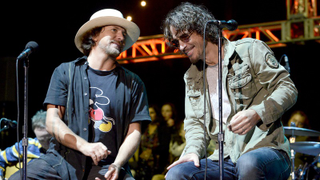 Eddie Vedder opens up about Chris Cornell’s death onstage in London